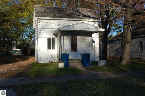 Photo of 442 Boon Street, Cadillac, MI 49601 (MLS # 1945840)