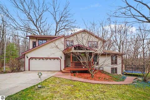 Photo of 2790 S Gilmore Road, Mt Pleasant, MI 48858 (MLS # 1943805)