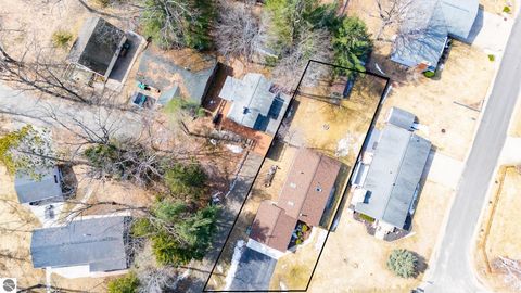 Tiny photo for 311 Iroquois Avenue, Prudenville, MI 48651 (MLS # 1943289)