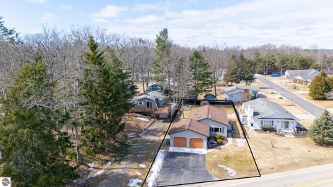 Tiny photo for 311 Iroquois Avenue, Prudenville, MI 48651 (MLS # 1943289)