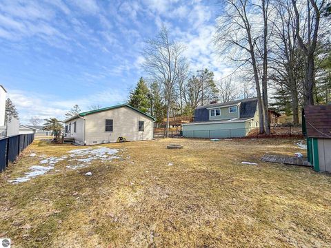 Tiny photo for 311 Iroquois Avenue, Prudenville, MI 48651 (MLS # 1943289)