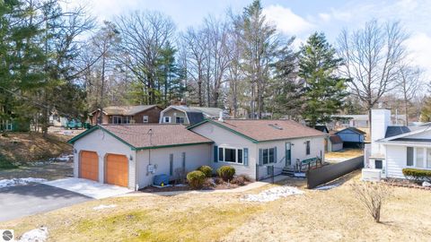 Tiny photo for 311 Iroquois Avenue, Prudenville, MI 48651 (MLS # 1943289)