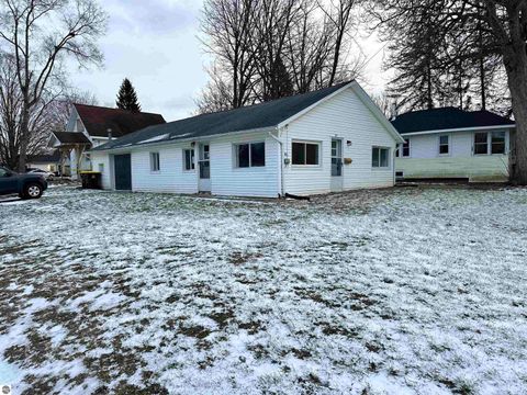 Tiny photo for 214 N Grover Avenue, Alma, MI 48801 (MLS # 1941531)