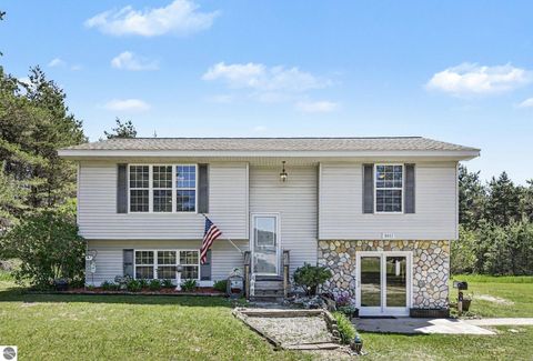 Photo of 9933 Summit City Road, Kingsley, MI 49649 (MLS # 1946093)