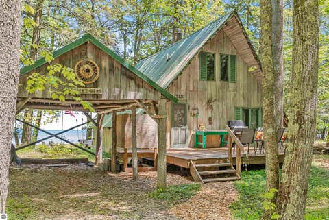 Tiny photo for 8580 N Bayview Avenue, Northport, MI 49670 (MLS # 1948097)