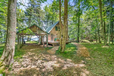 Tiny photo for 8580 N Bayview Avenue, Northport, MI 49670 (MLS # 1948097)