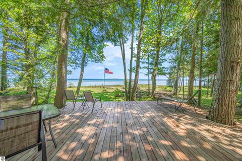 Tiny photo for 8580 N Bayview Avenue, Northport, MI 49670 (MLS # 1948097)