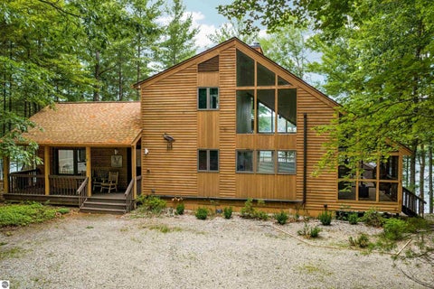 Tiny photo for 10 Island View Drive, Traverse City, MI 49696 (MLS # 1951186)