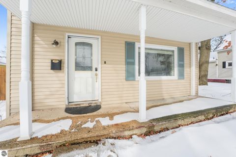 Tiny photo for 917 Walnut Street, Traverse City, MI 49686 (MLS # 1942631)