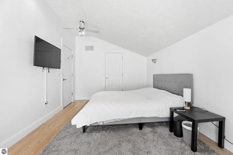 Tiny photo for 917 Walnut Street, Traverse City, MI 49686 (MLS # 1942631)