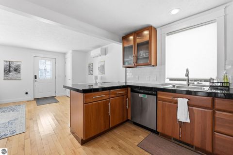 Tiny photo for 917 Walnut Street, Traverse City, MI 49686 (MLS # 1942631)