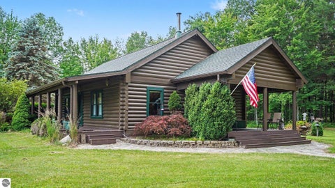 Tiny photo for 5280 S East County Line Road, Shepherd, MI 48883 (MLS # 1948413)