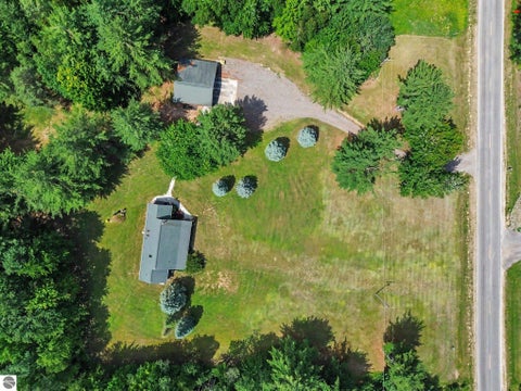 Tiny photo for 5280 S East County Line Road, Shepherd, MI 48883 (MLS # 1948413)