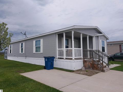 Tiny photo for 2243 Leisure Lane, Traverse City, MI 49686 (MLS # 1942437)