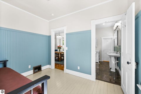 Tiny photo for 316 W Tenth Street, Traverse City, MI 49684 (MLS # 1946133)