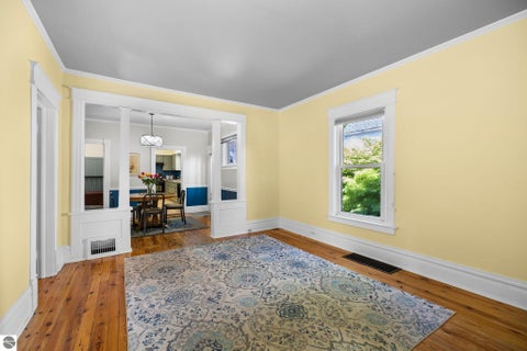 Tiny photo for 316 W Tenth Street, Traverse City, MI 49684 (MLS # 1946133)