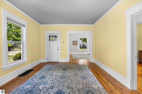 Tiny photo for 316 W Tenth Street, Traverse City, MI 49684 (MLS # 1946133)