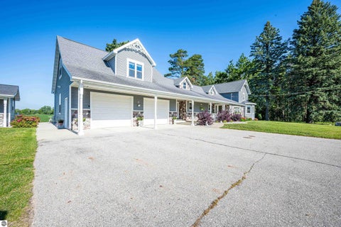 Tiny photo for 9644 E Deerfield Road, Shepherd, MI 48883 (MLS # 1950154)