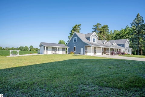 Tiny photo for 9644 E Deerfield Road, Shepherd, MI 48883 (MLS # 1950154)