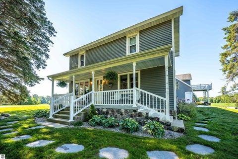 Tiny photo for 9644 E Deerfield Road, Shepherd, MI 48883 (MLS # 1950154)