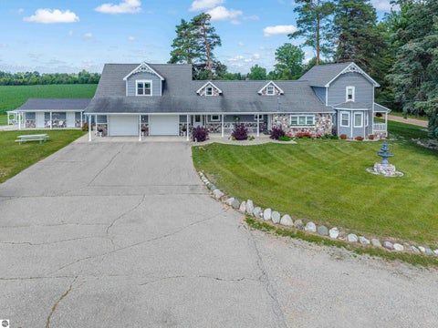 Tiny photo for 9644 E Deerfield Road, Shepherd, MI 48883 (MLS # 1950154)