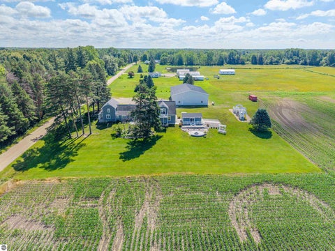 Tiny photo for 9644 E Deerfield Road, Shepherd, MI 48883 (MLS # 1950154)