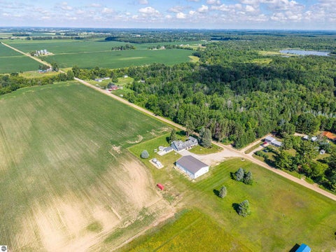 Tiny photo for 9644 E Deerfield Road, Shepherd, MI 48883 (MLS # 1950154)
