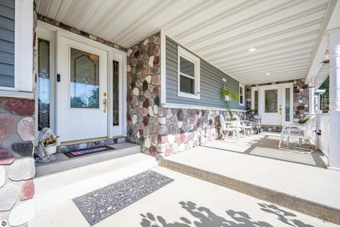 Tiny photo for 9644 E Deerfield Road, Shepherd, MI 48883 (MLS # 1950154)