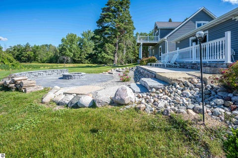 Tiny photo for 9644 E Deerfield Road, Shepherd, MI 48883 (MLS # 1950154)