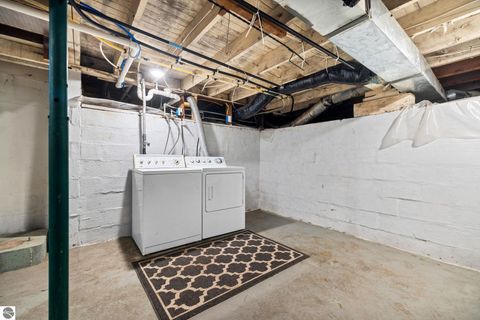 Tiny photo for 424 W Sixteenth Street #1, Traverse City, MI 49684 (MLS # 1942607)