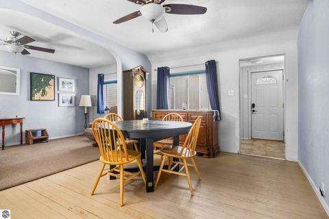 Tiny photo for 424 W Sixteenth Street #1, Traverse City, MI 49684 (MLS # 1942607)