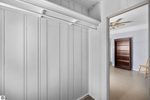 Tiny photo for 424 W Sixteenth Street #1, Traverse City, MI 49684 (MLS # 1942607)