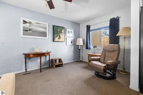 Tiny photo for 424 W Sixteenth Street #1, Traverse City, MI 49684 (MLS # 1942607)