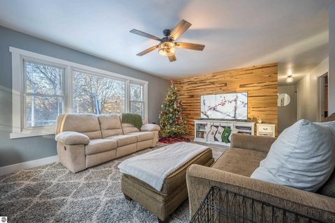 Tiny photo for 1575 Hi Acre Drive, Gladwin, MI 48624 (MLS # 1941577)
