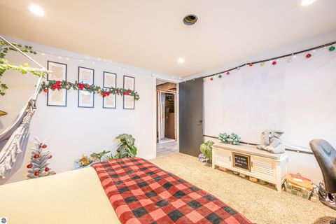 Tiny photo for 1575 Hi Acre Drive, Gladwin, MI 48624 (MLS # 1941577)