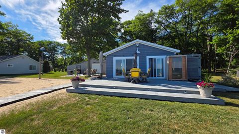 Tiny photo for 3804 E Michigan Avenue, Au Gres, MI 48703 (MLS # 1947318)