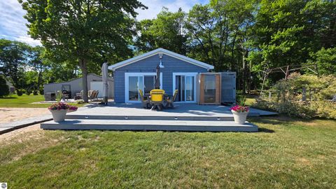 Photo of 3804 E Michigan Avenue, Au Gres, MI 48703 (MLS # 1947318)