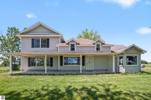 Photo of 3571 N Shepherd Road, Mt Pleasant, MI 48858 (MLS # 1945997)