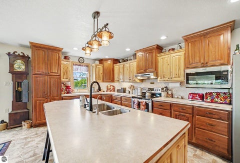 Tiny photo for 3571 N Shepherd Road, Mt Pleasant, MI 48858 (MLS # 1945997)
