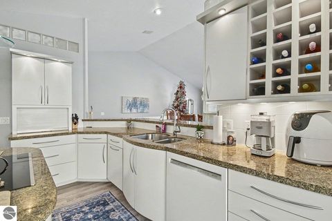 Tiny photo for 5620 W Spring Knoll Drive, Bay City, MI 48706 (MLS # 1941802)