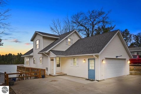 Tiny photo for 292 S Carolyn Drive, Lake City, MI 49651 (MLS # 1941668)