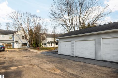 Tiny photo for 715 Lake Avenue #B, Traverse City, MI 49684 (MLS # 1943961)