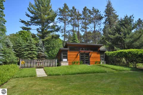 Tiny photo for 9004 S Dunns Farm Road, Maple City, MI 49664 (MLS # 1947223)