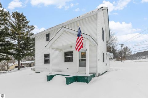 Tiny photo for 111 W Forest Home Avenue, Bellaire, MI 49615 (MLS # 1942559)