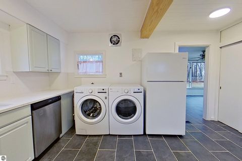 Tiny photo for 1026 S Fancher Avenue, Mt Pleasant, MI 48858 (MLS # 1942911)