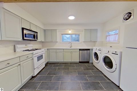 Tiny photo for 1026 S Fancher Avenue, Mt Pleasant, MI 48858 (MLS # 1942911)