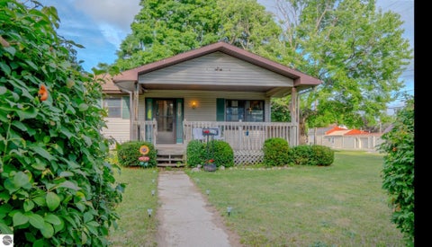 Tiny photo for 712 W Division Street, Cadillac, MI 49601 (MLS # 1947661)