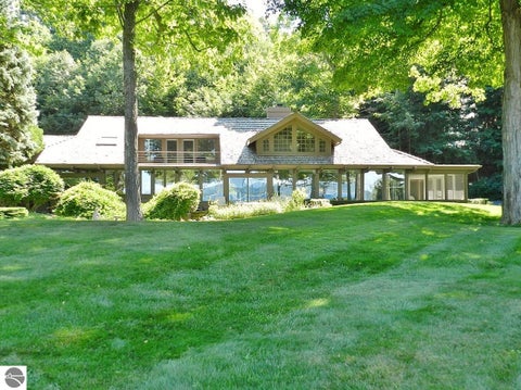 Photo of 7200 Peninsula Drive, Traverse City, MI 49686 (MLS # 1949380)