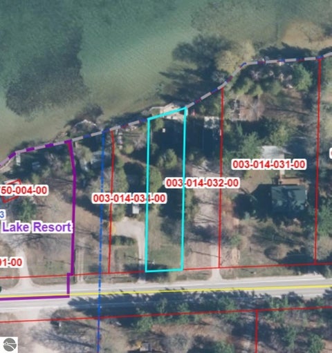 Tiny photo for 540 E Harbor Highway, Maple City, MI 49664 (MLS # 1951035)