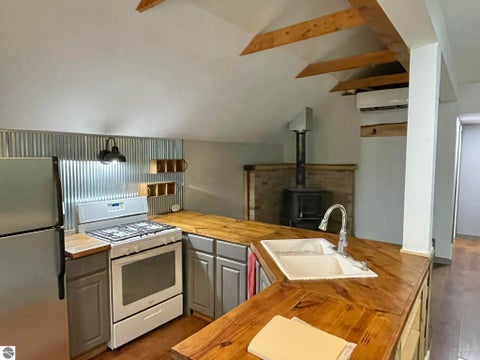 Tiny photo for 5540 N Bear Lake Trail, Rose City, MI 48654 (MLS # 1948214)